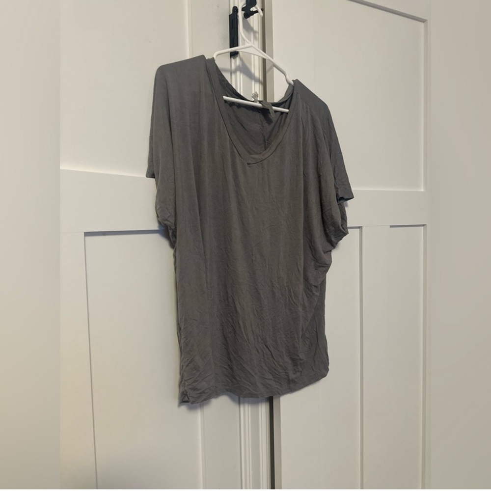 Honeyme Gray Short Sleeve Women's Tee